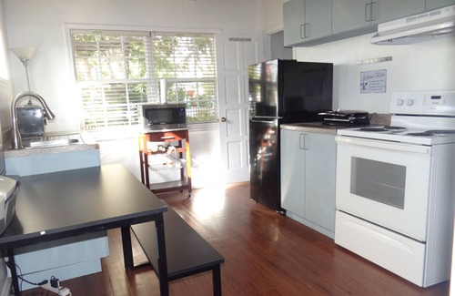 Tennyson - Alquire Casa | Within 30 Mins of SFO/OAK✈| Walk To Public Transit