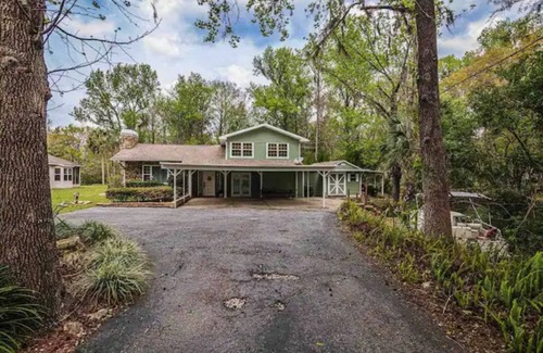 Citrus Springs Casa | Withlacoochee River Chalet Great River View, near Rainbow River