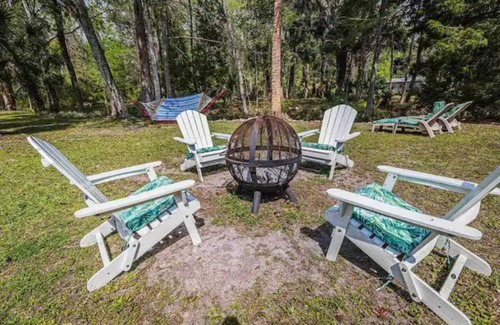 Citrus Springs Casa | Withlacoochee River Chalet Great River View, near Rainbow River