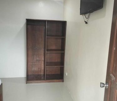 San Carlos City Hotel | Wjv Inn San Carlos II