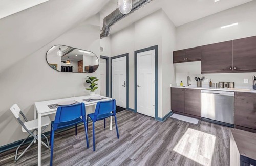 Bryant Apartamento | WNY Corporate Rentals 2 Bed 2 Bath (3D)