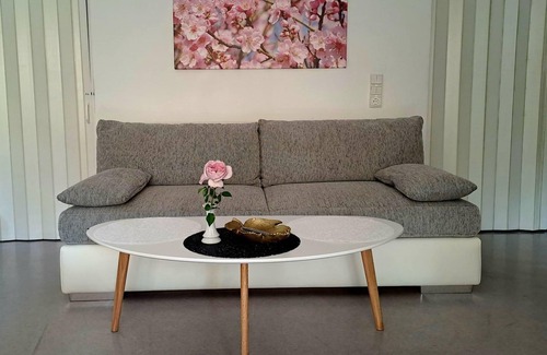 Neustadt-Gimmeldingen Apartamento | Wohlfühl & Wellness Oase - Appartement/fewo, Dusche, WC, Ruhig