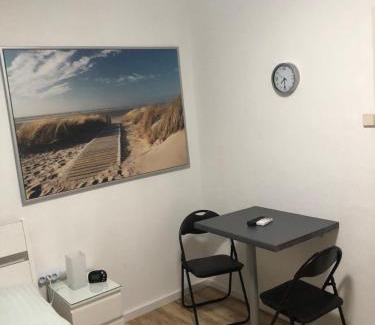 Neudorf-Sud Apartamento | Wohnen auf Zeit