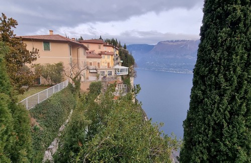Gardola Apartamento | Wohnung zum Wohlfühlen im Grünen, Pool, Seeblick, Wlan, Ideal Radfahren Wandern