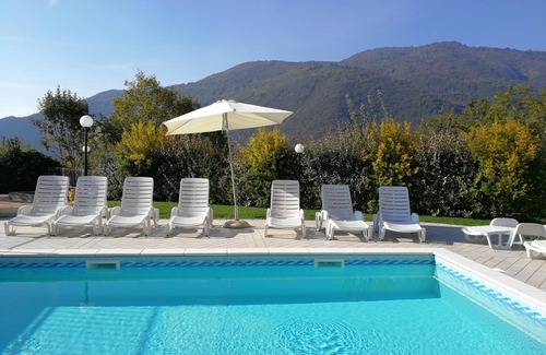 Gardola Apartamento | Wohnung zum Wohlfühlen im Grünen, Pool, Seeblick, Wlan, Ideal Radfahren Wandern