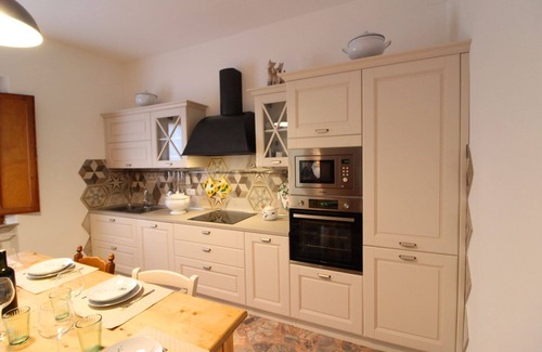 Le Piazze Villa | Preciosa casa de vacaciones privada con piscina privada, A/C, WIFI, TV, balcón, cerca de Cortona