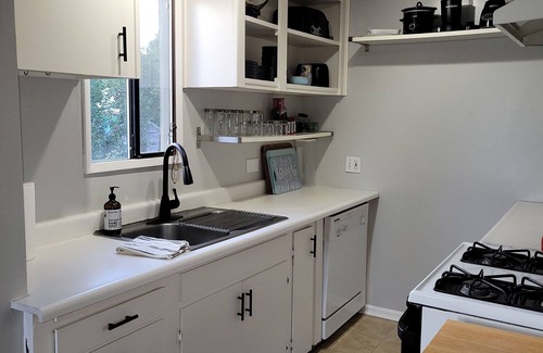 Bremerton Casa | Wonderful 3-bedroom house with water view