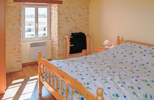 Saint-Hilaire-de-Villefranche Casa | Alojamiento de 4 habitaciones en JUICQ