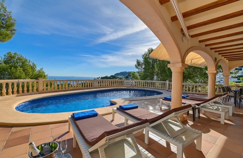 Mar Azul Villa | Villa maravillosa y confortable con piscina privada en Jávea, Costa Blanca, España para 6 personas