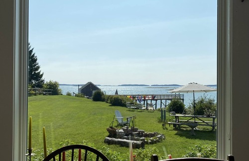 Spruce Head Casa | Wonderful Artist's Retreat : Private Maine Waterfront : Monet would dig it!