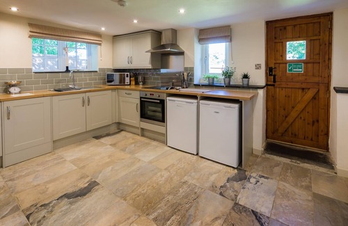 Haverfordwest Cabaña | Maravillosa casa de vacaciones, zona tranquila con piscina cubierta climatizada