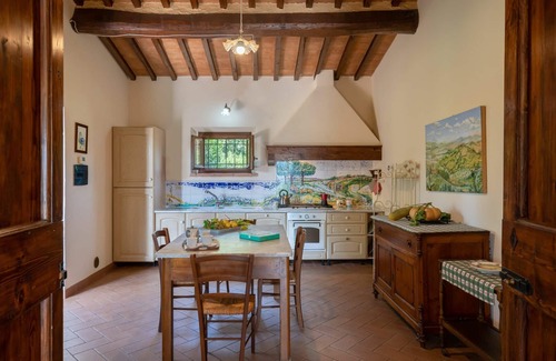 Borgo San Lorenzo Villa | Estupenda casa de vacaciones privada con WIFI, A/C, piscina privada, TV, patio y mascotas permitida