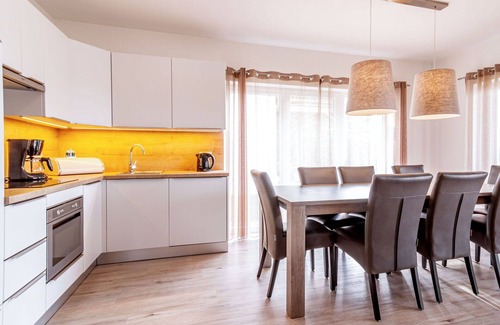 Lojzova Paseka Casa | Preciosa casa de vacaciones privada para 8 personas con WIFI, TV, terraza y mascotas permitida