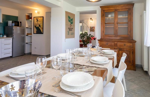 Casalborgone Casa | Estupenda casa de vacaciones privada para 6 personas con A/C, WIFI, TV, patio y vista panorámica