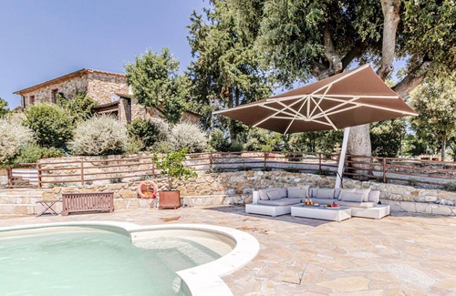 Montecatini Val di Cecina Villa | Casa de vacaciones privada con WIFI, jacuzzi, A/C, piscina privada, TV, vista panorámica