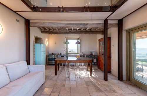 Roccastrada Casa | Preciosa casa de vacaciones privada con piscina privada, WIFI, terraza y mascotas permitida