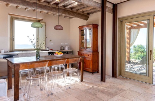 Roccastrada Casa | Preciosa casa de vacaciones privada con piscina privada, WIFI, terraza y mascotas permitida