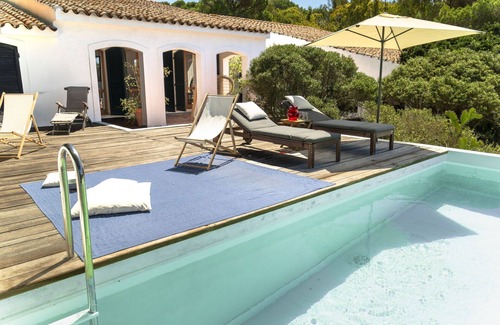 Porto Pinetto Villa | Estupenda casa de vacaciones privada con WIFI, piscina privada, TV, patio y vista panorámica
