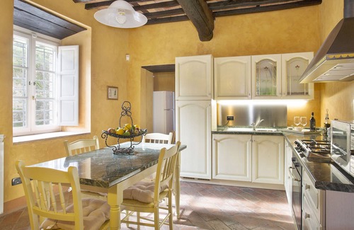 Vicopelago Villa | Maravillosa casa de vacaciones privada con piscina privada, WIFI, A/C, TV, terraza, cerca de Lucca