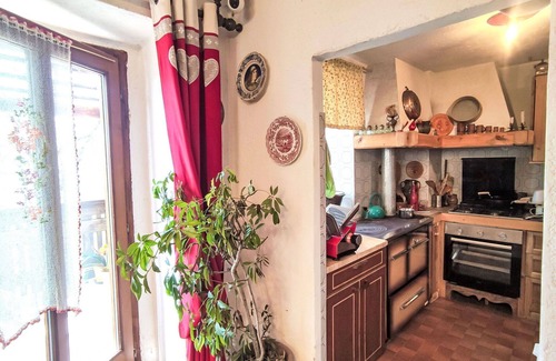 Preore Casa | Preciosa casa de vacaciones privada con TV, patio, mascotas permitida y vista panorámica