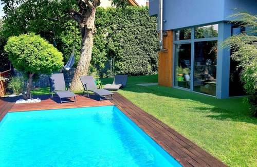 Reporyje Casa | Estupenda casa de vacaciones privada para 8 personas con WIFI, piscina privada, TV y patio