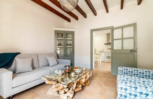 S'Arraco Casa | Preciosa casa de vacaciones privada para 6 personas con WIFI, A/C, TV y patio