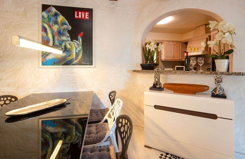 Urbanitzacio la Fustera Villa | Casa de vacaciones privada con jacuzzi, A/C, WIFI, piscina privada, TV, patio, mascotas permitida