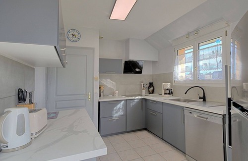 Penvins Casa | Preciosa casa de vacaciones privada para 6 personas con WIFI, TV, terraza y mascotas permitida