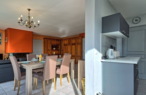 Penvins Casa | Preciosa casa de vacaciones privada para 6 personas con WIFI, TV, terraza y mascotas permitida