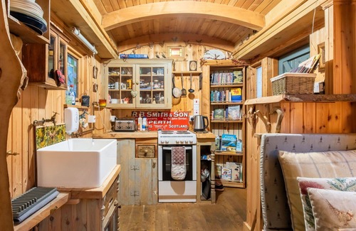 Balnain Casa | Estupenda casa de vacaciones privada con WIFI, TV, mascotas permitida y vista panorámica