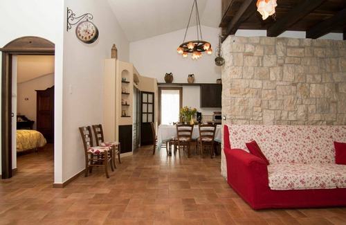 San Lupo Casa | Preciosa casa de vacaciones privada con A/C, piscina privada, WIFI, TV, patio, vista panorámica