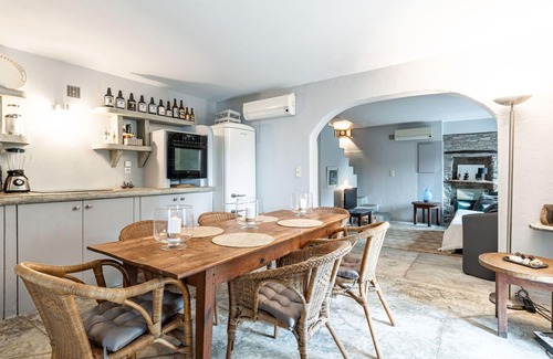 Nonza Casa | Estupenda casa de vacaciones privada para 6 personas con WIFI, A/C, TV, terraza y mascotas permitida