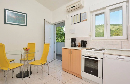 Labin Casa | Preciosa casa de vacaciones privada con A/C, piscina privada, WIFI, TV, terraza y mascotas permitida