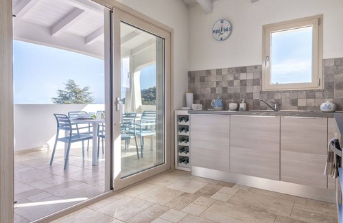 San Lorenzo Casa | Preciosa casa de vacaciones privada para 7 personas con WIFI, A/C, piscina privada, TV y patio