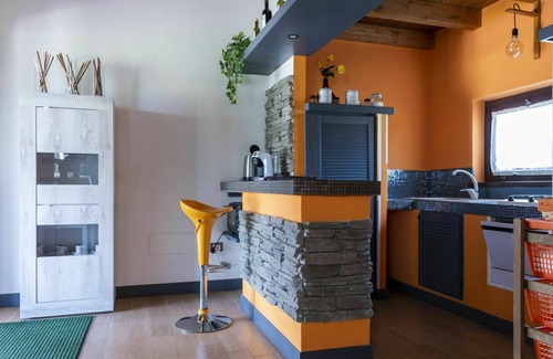 Sutri Villa | Casa de vacaciones privada con A/C, WIFI, piscina privada, TV, terraza, vista panorámica