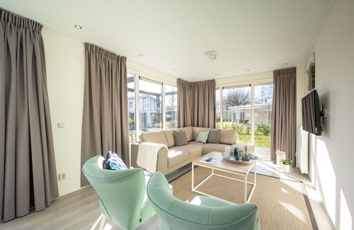 Susteren Casa | Estupenda casa de vacaciones privada para 10 personas con WIFI, piscina, TV y terraza
