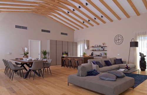 Brtonigla Villa | Casa de vacaciones privada con A/C, jacuzzi, piscina privada, WIFI, TV, terraza, mascotas permitida