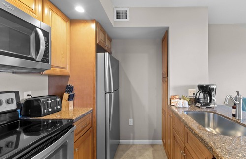 Tavernier Apartamento | Wonderful Stay! 4 Spacious Suites, Outdoor Pool, Full Kitchen, Private Beach!