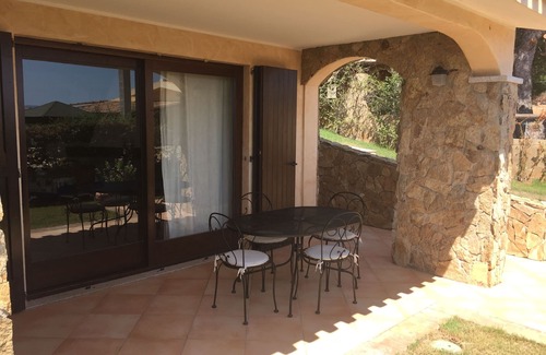 Porto Pino Apartamento | Hermoso apartamento en la villa