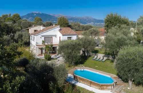Les Maillans Villa | Villa recientemente renovada cerca de Valbonne y Niza con piscina privada.