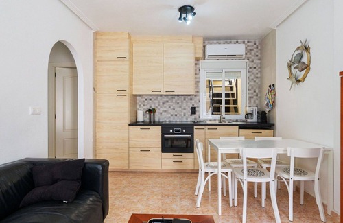 Los Alcázares Casa | Preciosa casa de vacaciones para 4 personas con WIFI, A/C, piscina, TV y terraza