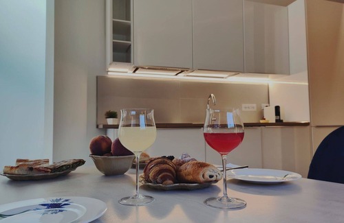 Civezza Villa | Estupenda casa de vacaciones con A/C, WIFI, piscina privada, TV, patio y mascotas permitida