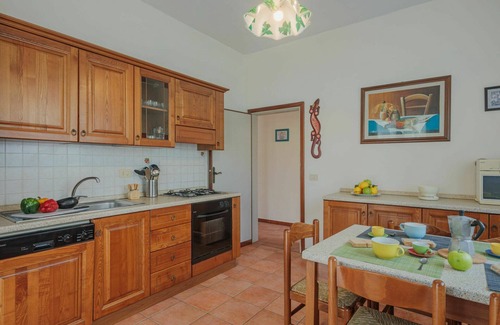 Tonfano Casa | Casa de vacaciones con piscina privada, WIFI, TV, mascotas permitida, cerca de Forte Dei Marmi