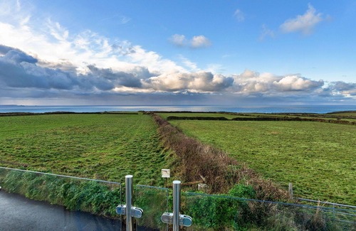 Treknow Casa | Preciosa casa de vacaciones para 2 personas con WIFI y terraza