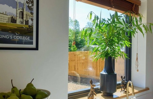 Howlett End Casa | Estupenda casa de vacaciones para 4 personas con WIFI, TV y terraza