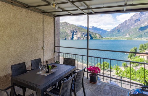 Verceia Casa | Maravillosa casa de vacaciones para 5 personas con WIFI, TV y terraza