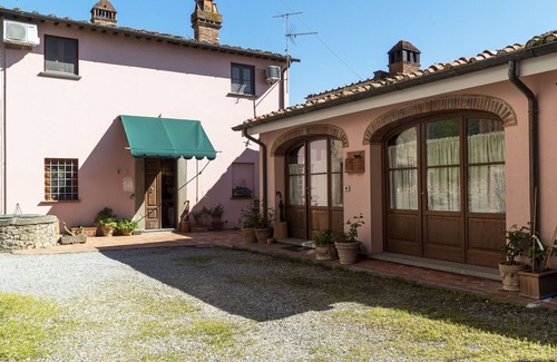 Petrognano Casa | Estupenda casa de vacaciones para 6 personas con A/C, WIFI y TV, cerca de Lucca