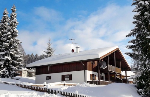 Oberkreuzberg Casa | Estupenda casa de vacaciones para 6 personas con piscina, WIFI, TV y terraza