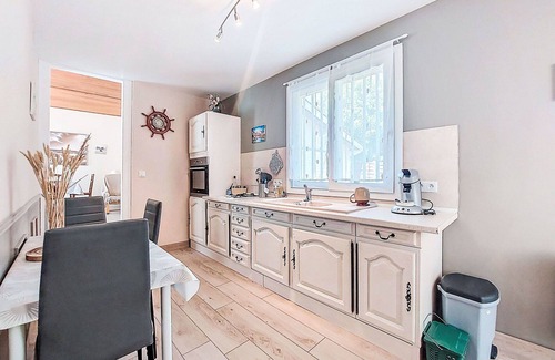 Saint-Christoly-Medoc Casa | Estupenda casa de vacaciones para 5 personas con WIFI, TV, terraza y mascotas permitida
