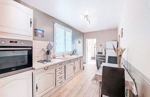 Saint-Christoly-Medoc Casa | Estupenda casa de vacaciones para 5 personas con WIFI, TV, terraza y mascotas permitida